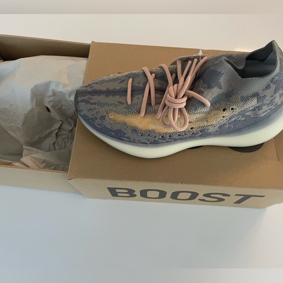NWT Yeezy 380 Boost Mist - Picture 5 of 6